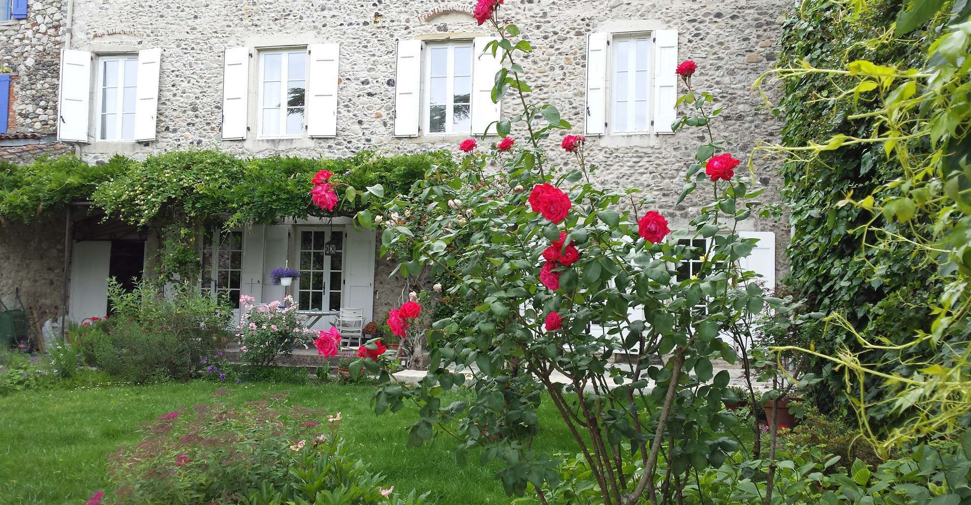 Volet roulant sur mesure électrique à Saint Hippolyte du Fort